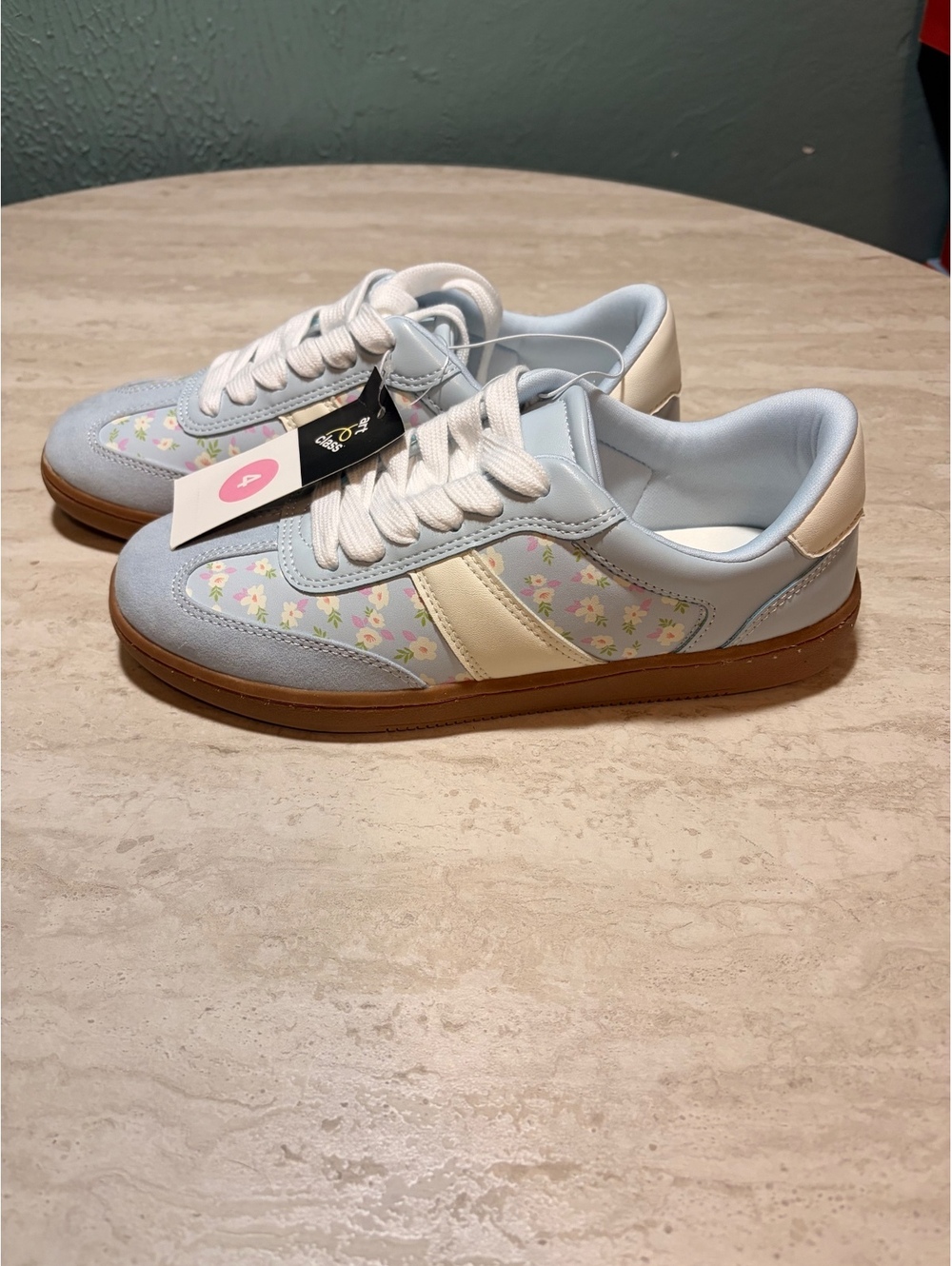 Girls' Size 4Y Floral Pattern Casual Sneakers Size 4